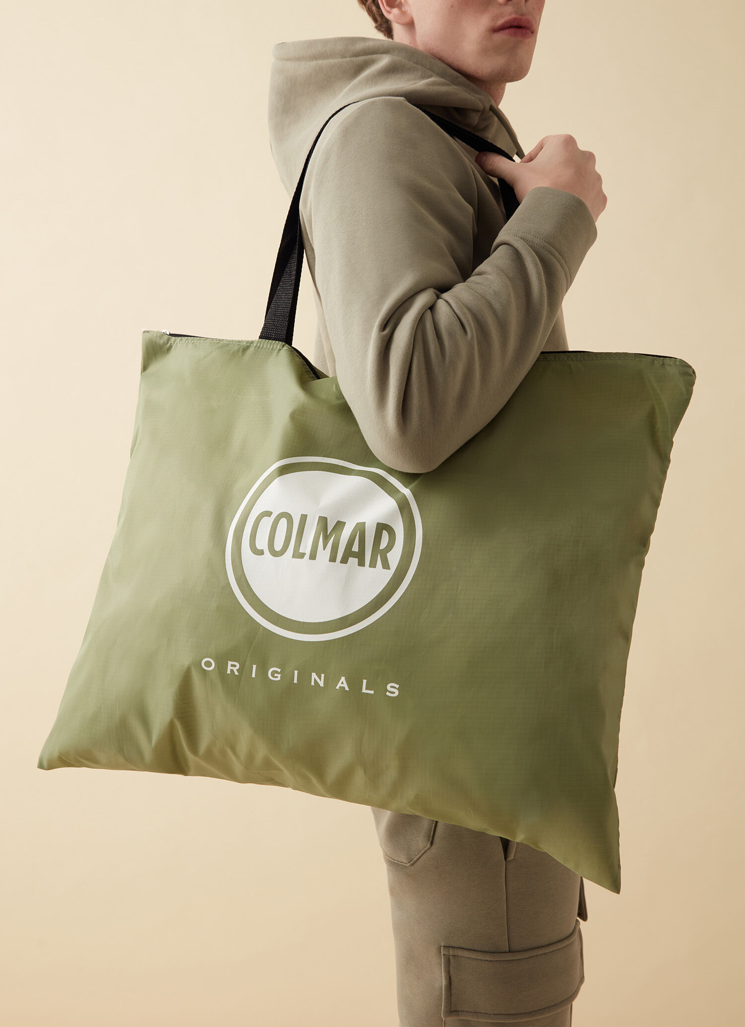 Sustainable clothing and recycled clothes for men | Colmar